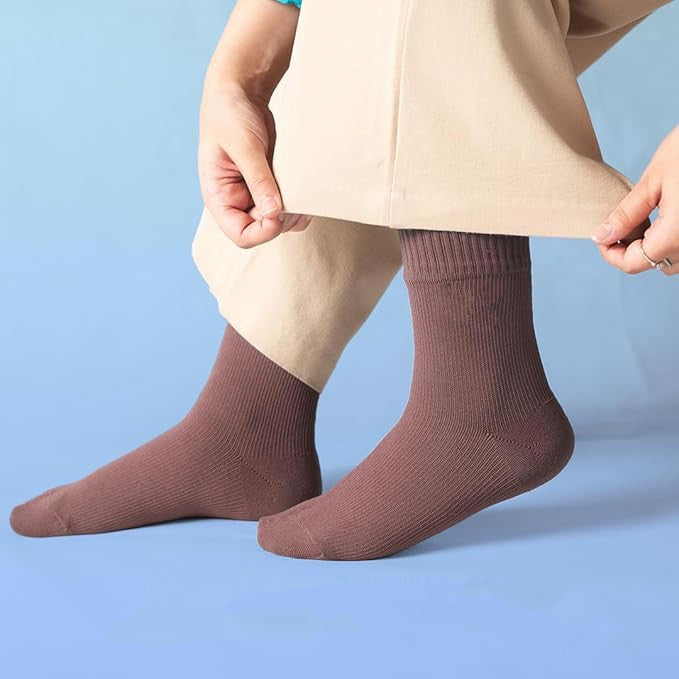 Waterproof Socks That Keep You Warm And Offer Excellent Abrasion