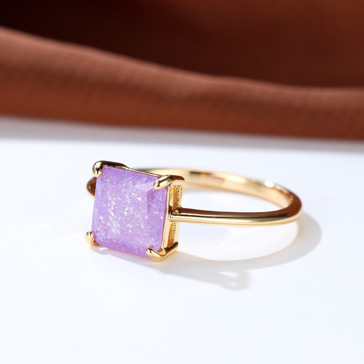 Four-claw Cubic Zirconia Ring Stylish And Versatile